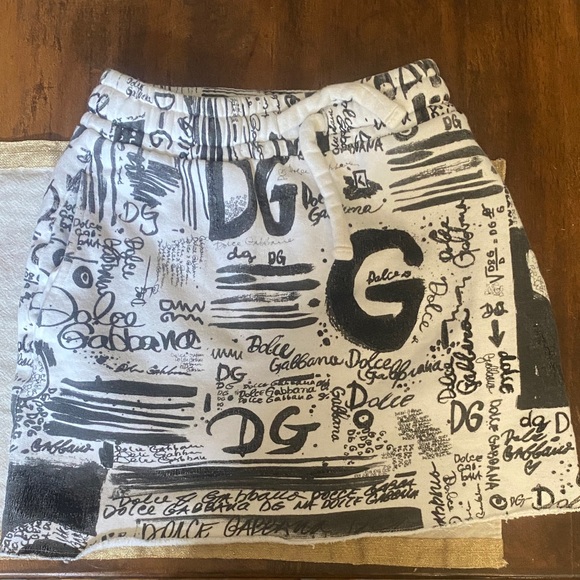 Dolce & Gabbana Monochrome Graphic Print Shorts